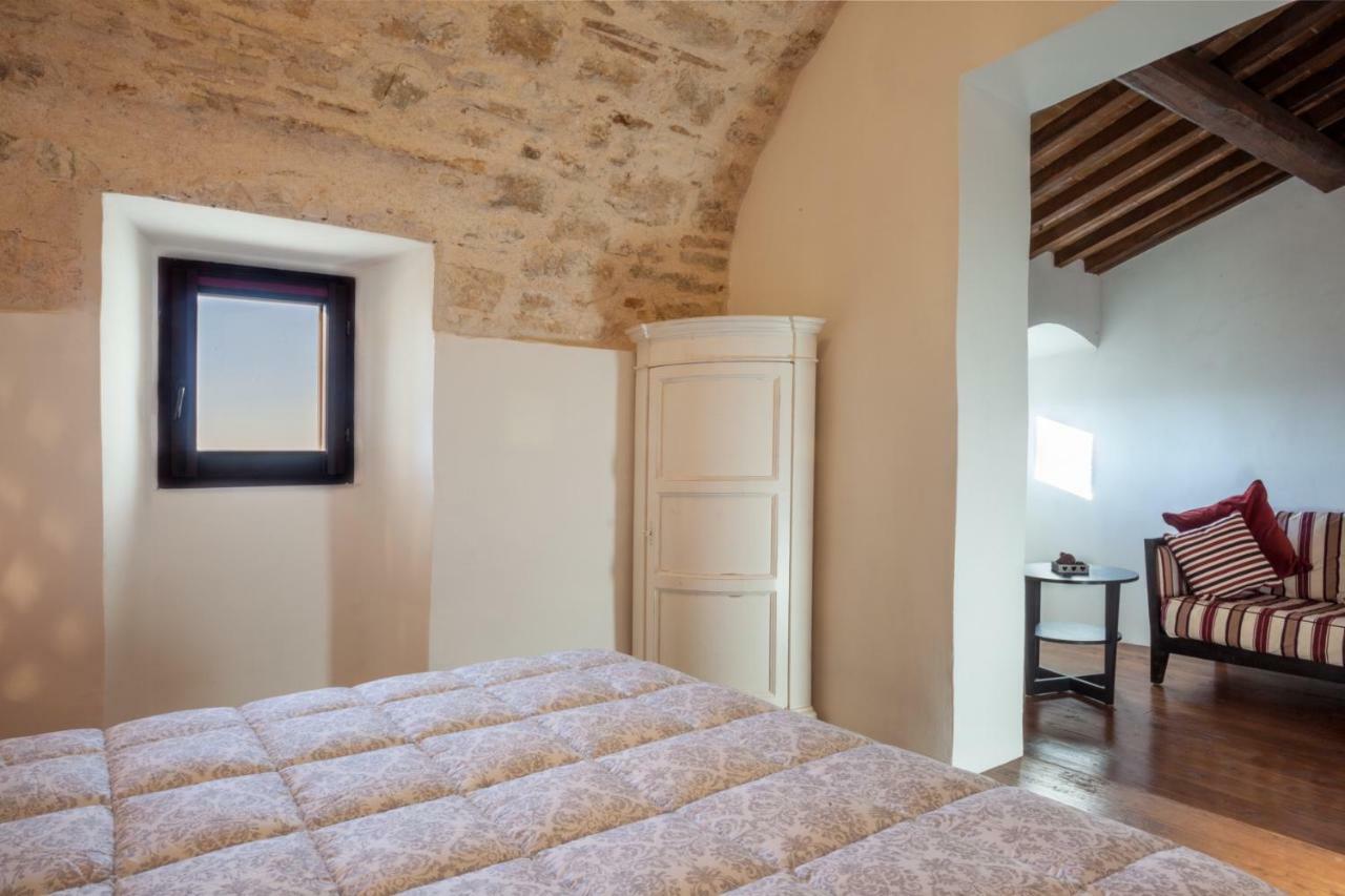 Il Castello Di Campello Aparthotel Campello sul Clitunno Εξωτερικό φωτογραφία
