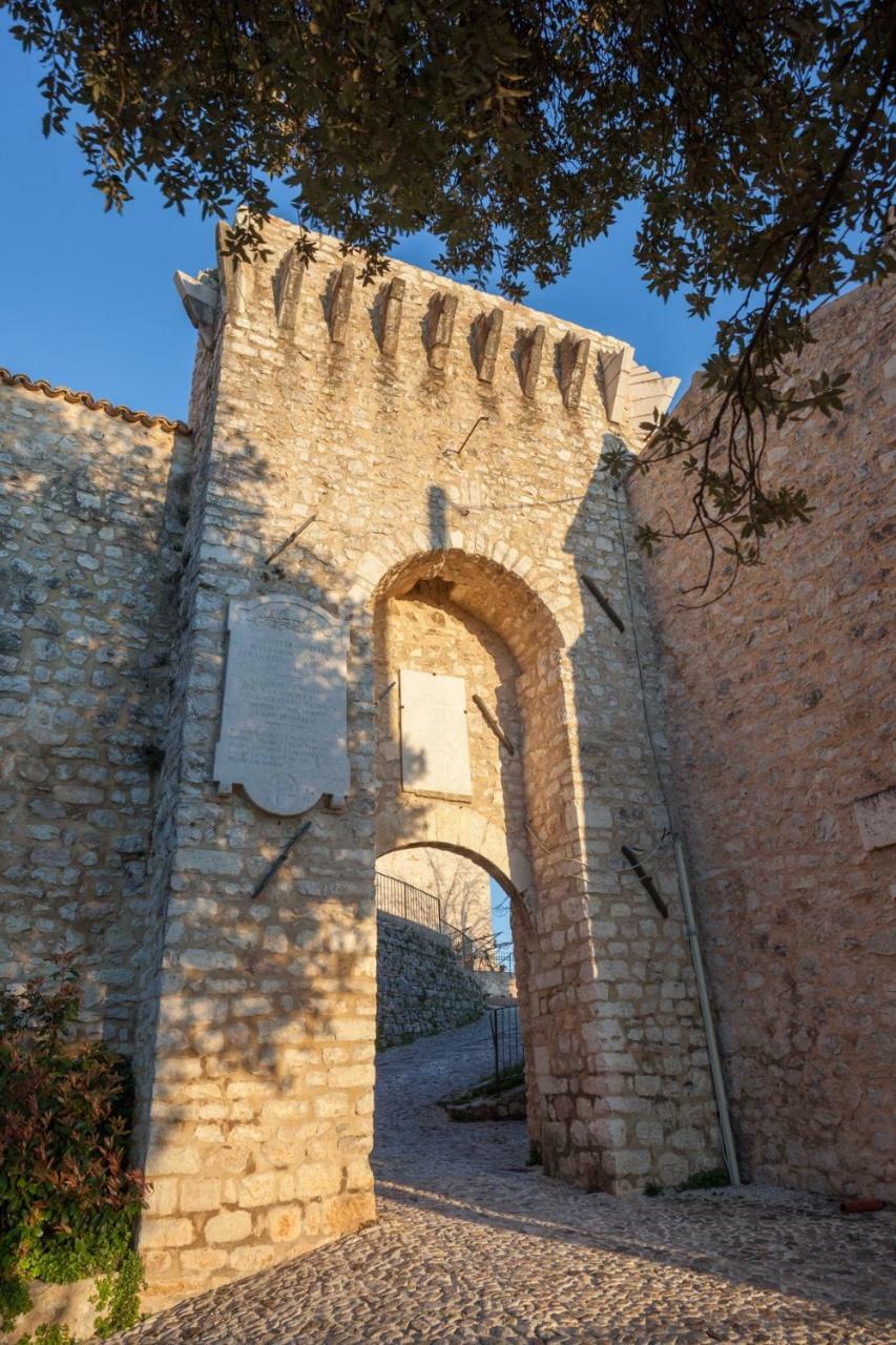 Il Castello Di Campello Aparthotel Campello sul Clitunno Εξωτερικό φωτογραφία