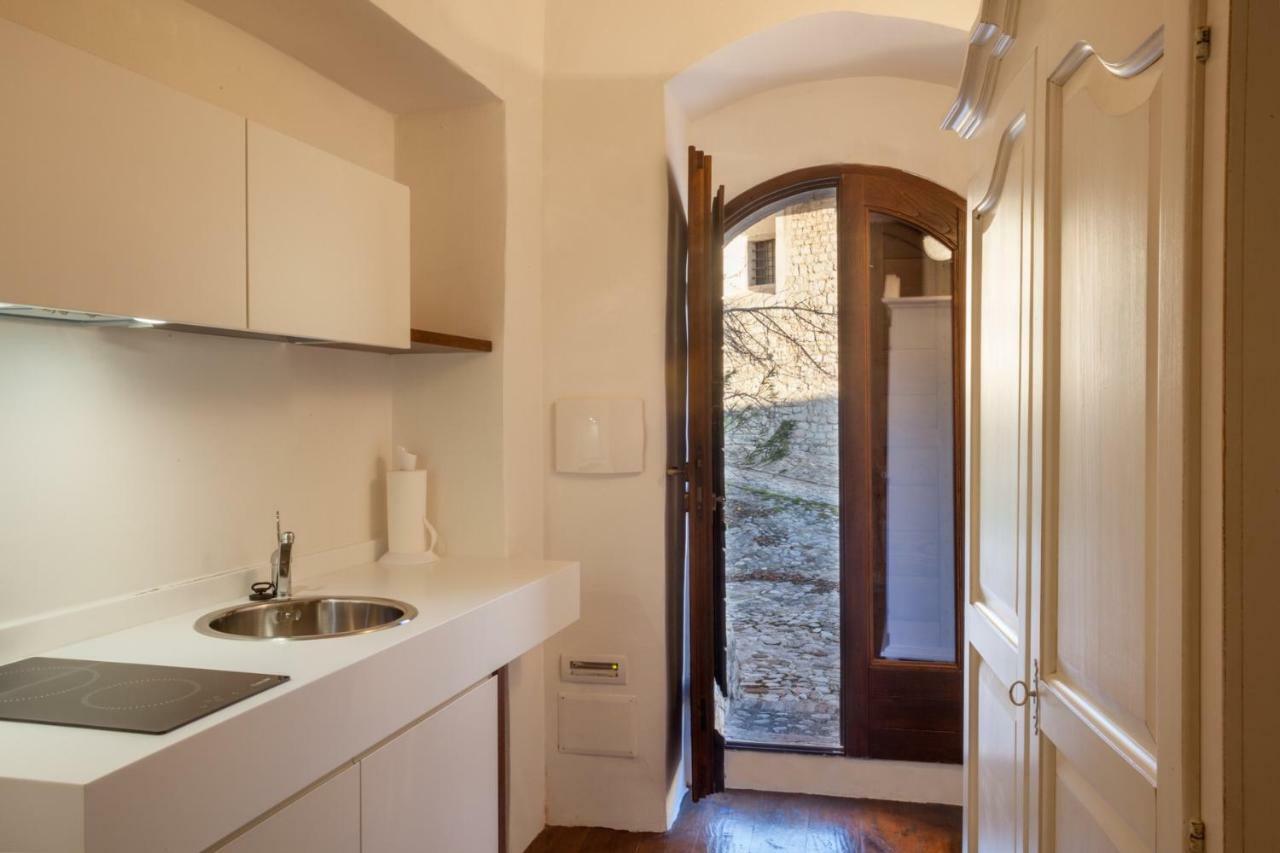 Il Castello Di Campello Aparthotel Campello sul Clitunno Εξωτερικό φωτογραφία