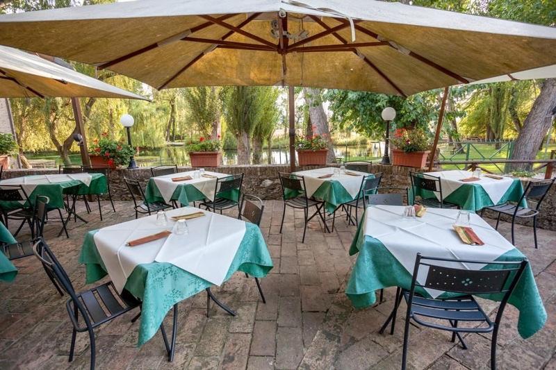 Il Castello Di Campello Aparthotel Campello sul Clitunno Εξωτερικό φωτογραφία